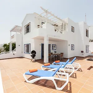 luxury-beach-fayna.puertodelcarmen-hotels.org/